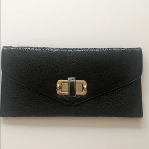 Black Foe Leather Lace Clutch